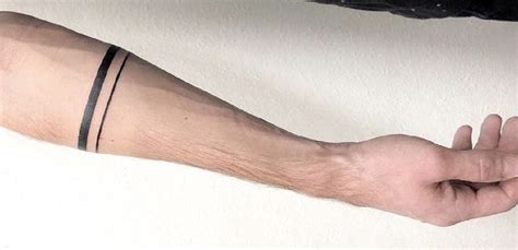 que significa dos lineas en el brazo|Qué significa el tatuaje de las dos líneas en el brazo